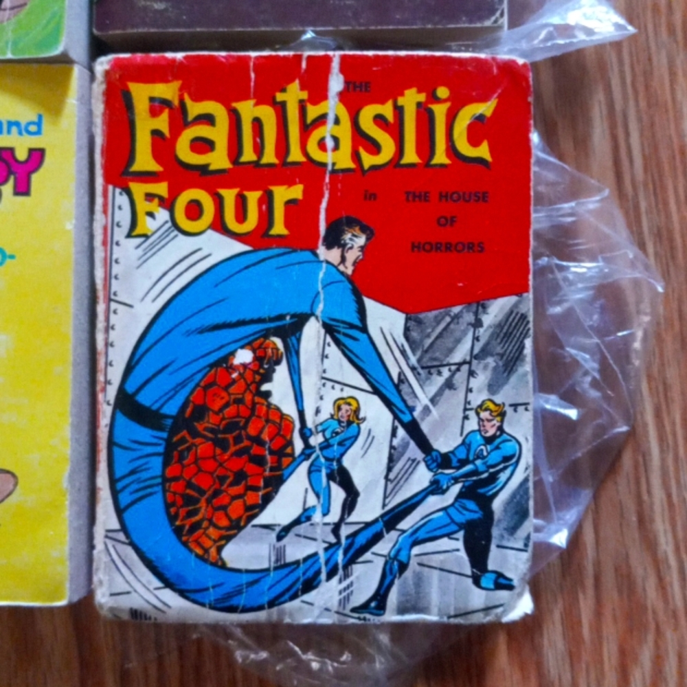 1969 COMIC BOOKS VINTAGE FANTASIC 4 1969 +SPIDERMAN 1976 +MORE value about $169 - Picture 2 of 12